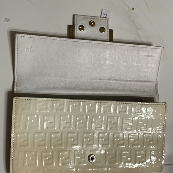 Fendi Wallet - Picture 10 of 10
